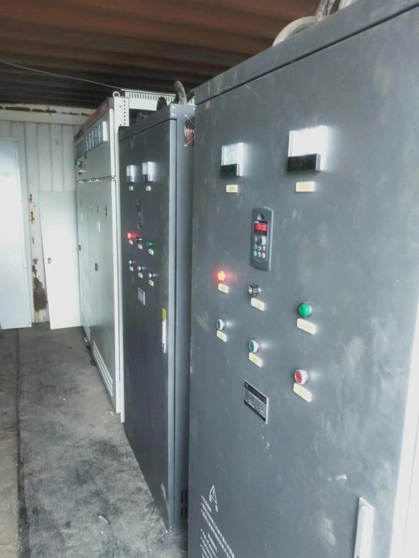 兩台800kw變（biàn）頻櫃賀開關櫃（guì）現場試機